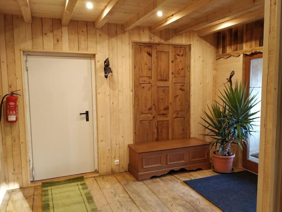 Upcycling Appartement Fischl - Nachhaltig Und Kreativ Wohnen Fuer Gross Und Klein Jenbach Exteriör bild